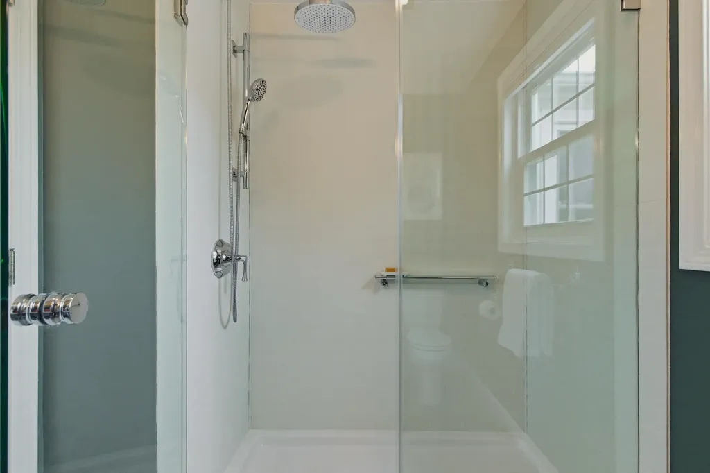 95 Willowbrook Avenue Stratham NH 03885