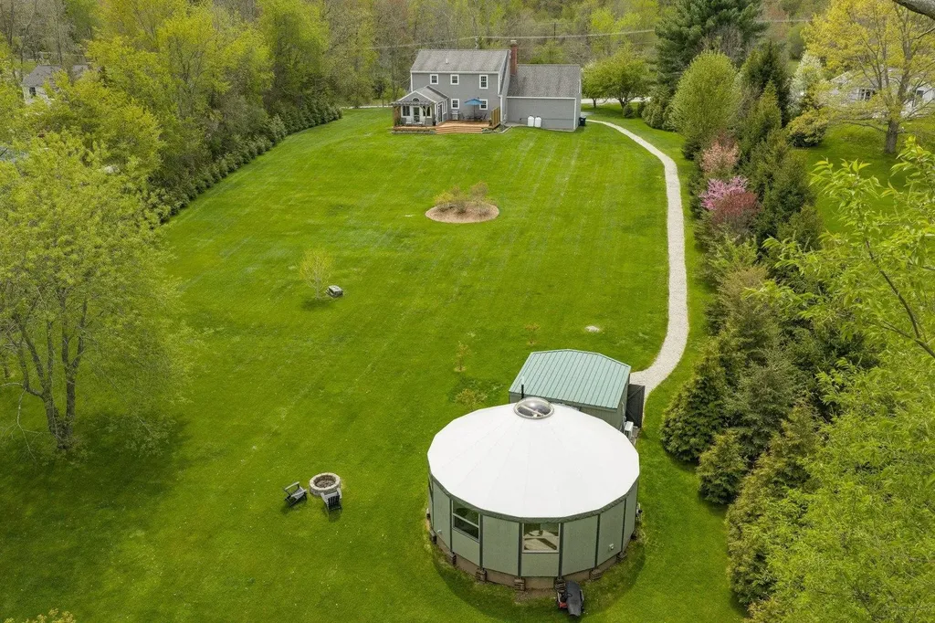95 Willowbrook Avenue Stratham NH 03885
