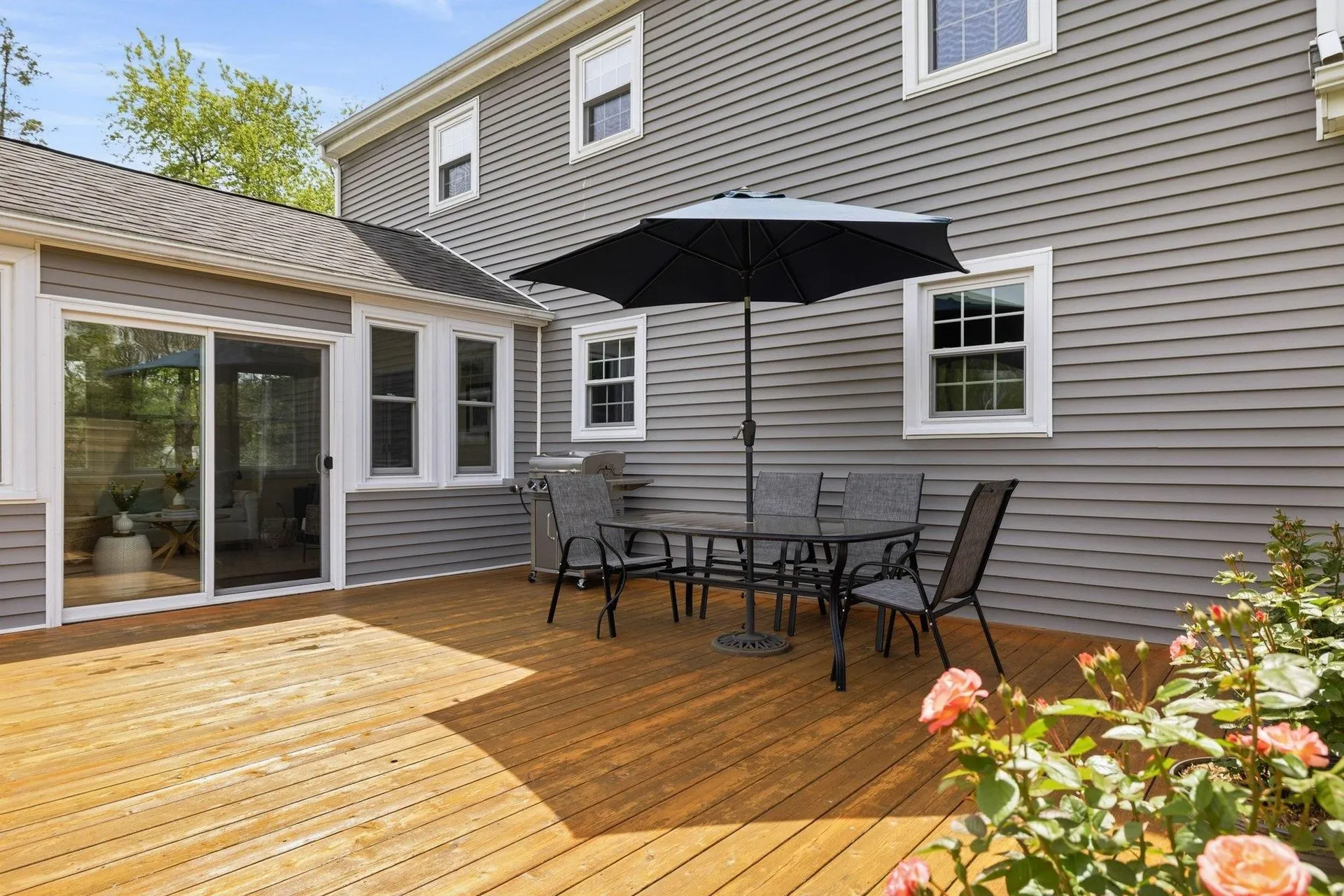 95 Willowbrook Avenue Stratham NH 03885