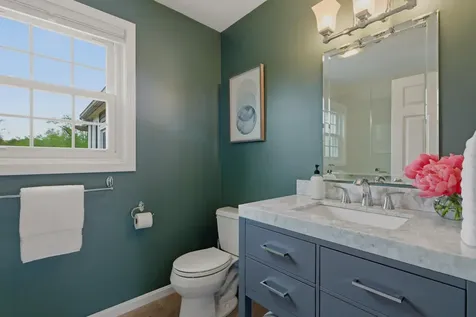 95 Willowbrook Avenue Stratham NH 03885