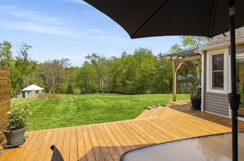 95 Willowbrook Avenue Stratham NH 03885