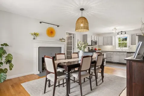 95 Willowbrook Avenue Stratham NH 03885