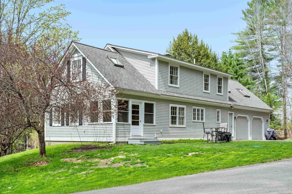 92 Coolidge Circle St. Johnsbury VT 05819
