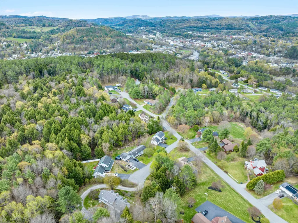 92 Coolidge Circle St. Johnsbury VT 05819