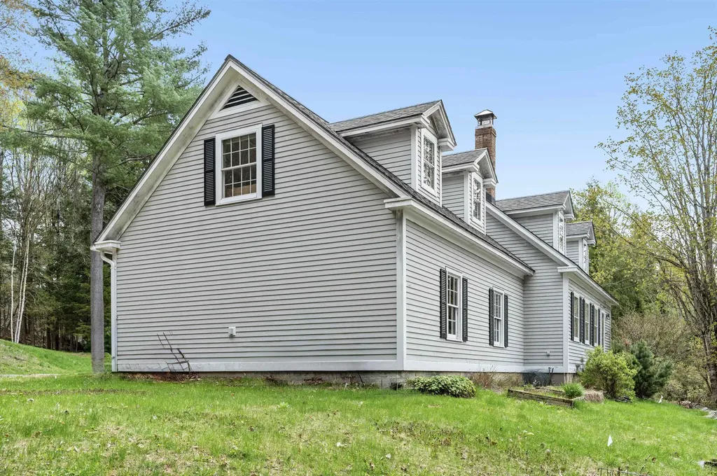 92 Coolidge Circle St. Johnsbury VT 05819