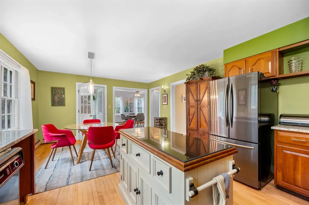 92 Coolidge Circle St. Johnsbury VT 05819
