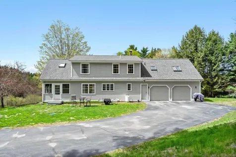 92 Coolidge Circle St. Johnsbury VT 05819