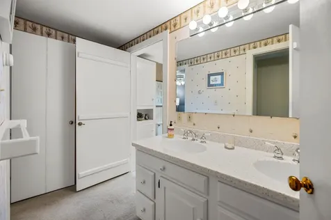 92 Coolidge Circle St. Johnsbury VT 05819