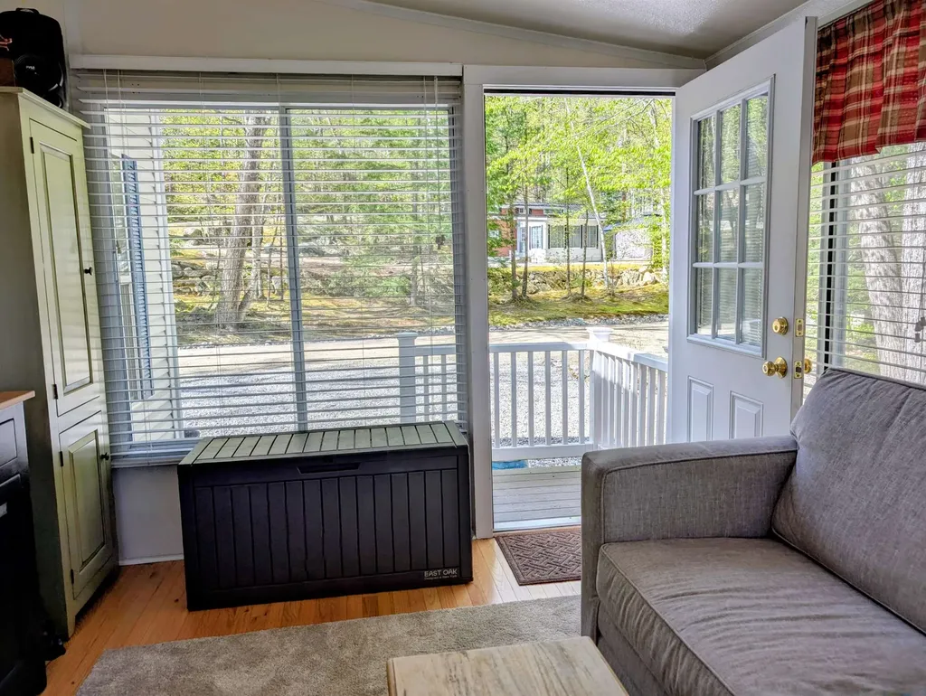 8 Boulders Road Holderness NH 03245