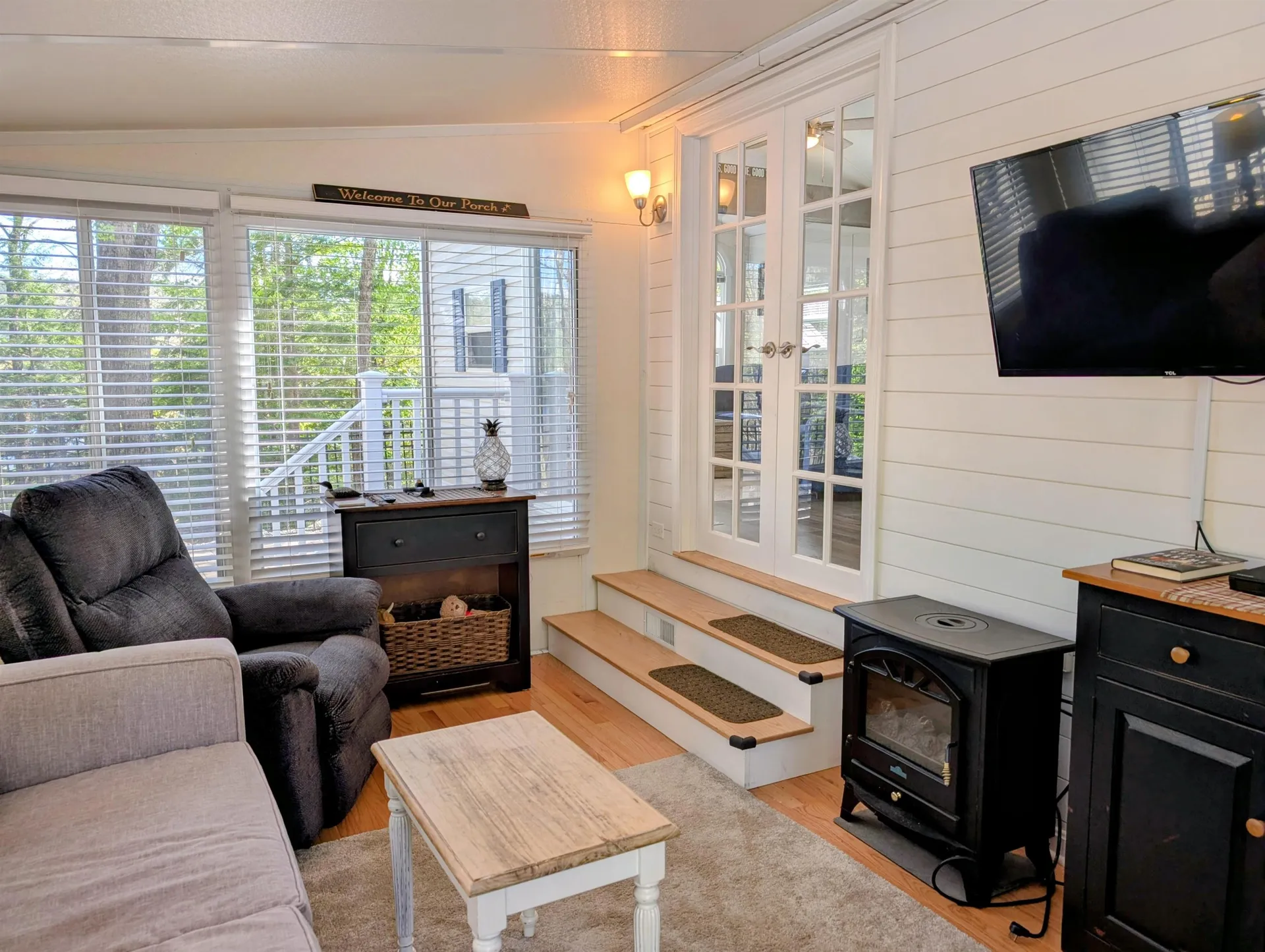 8 Boulders Road Holderness NH 03245