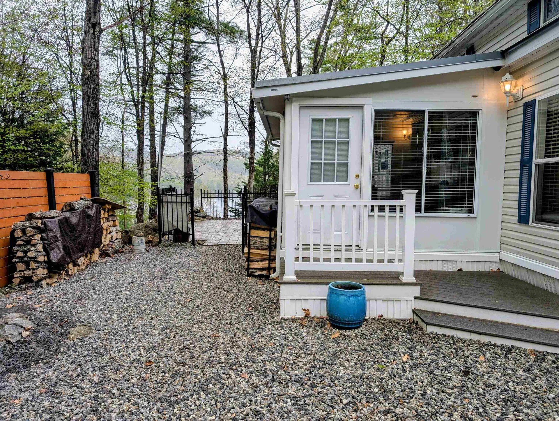 8 Boulders Road Holderness NH 03245