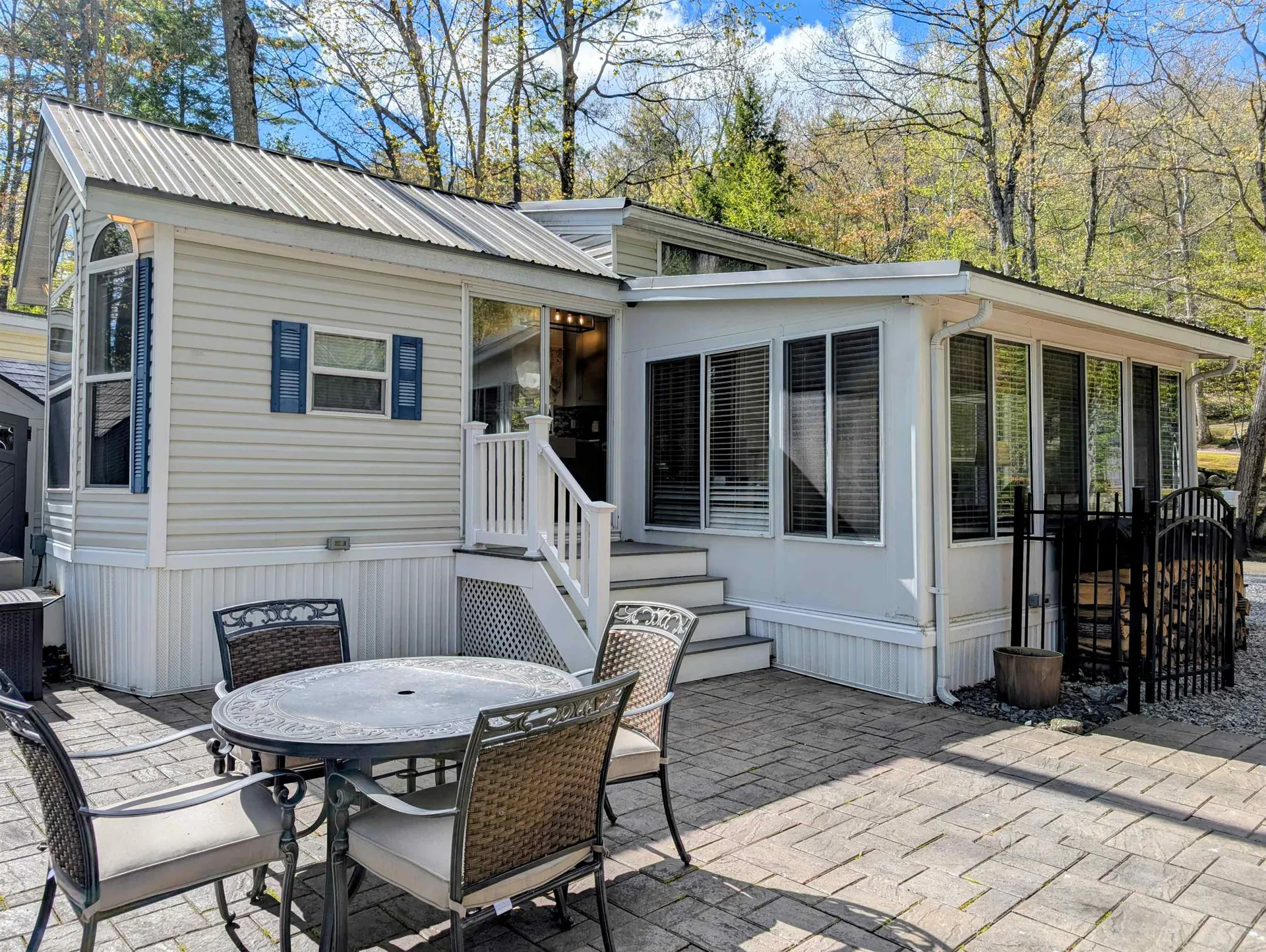 8 Boulders Road Holderness NH 03245
