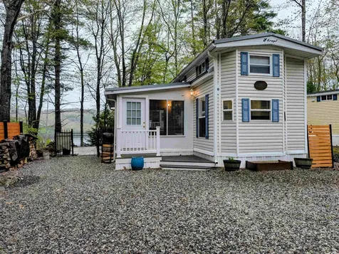 8 Boulders Road Holderness NH 03245