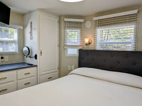8 Boulders Road Holderness NH 03245