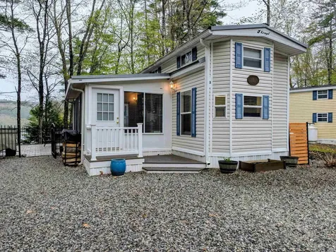8 Boulders Road Holderness NH 03245