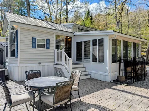 8 Boulders Road Holderness NH 03245