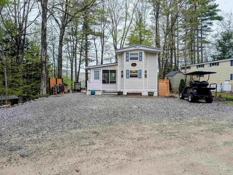 8 Boulders Road Holderness NH 03245
