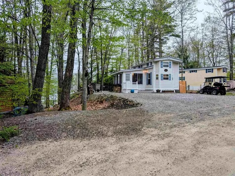 8 Boulders Road Holderness NH 03245