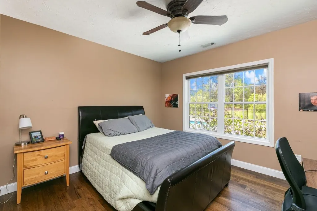 5 Primrose Lane Salem NH 03079