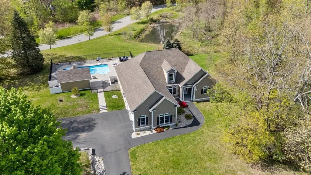 5 Primrose Lane Salem NH 03079