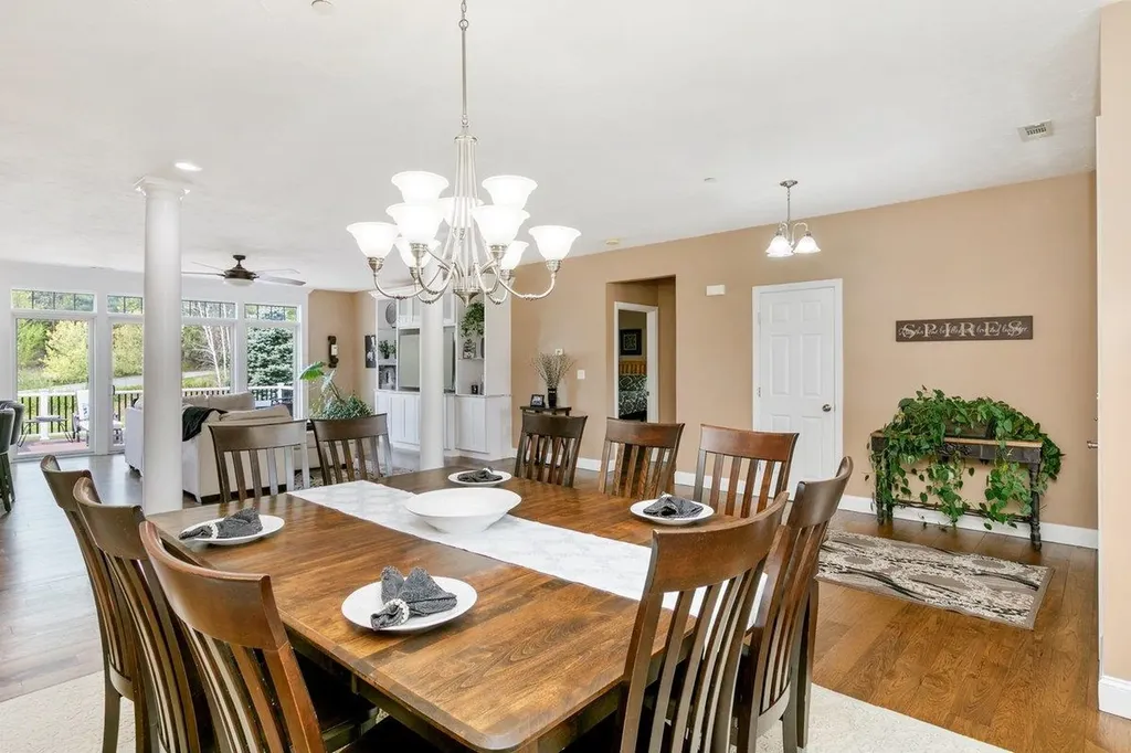 5 Primrose Lane Salem NH 03079