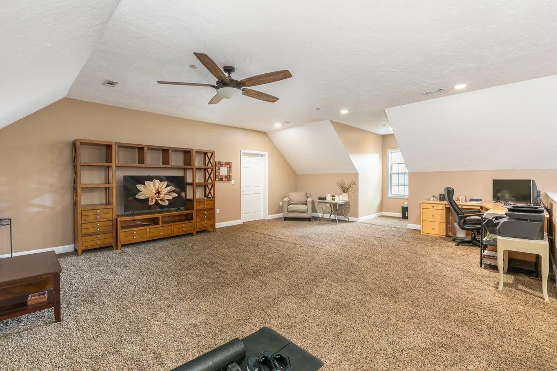 5 Primrose Lane Salem NH 03079