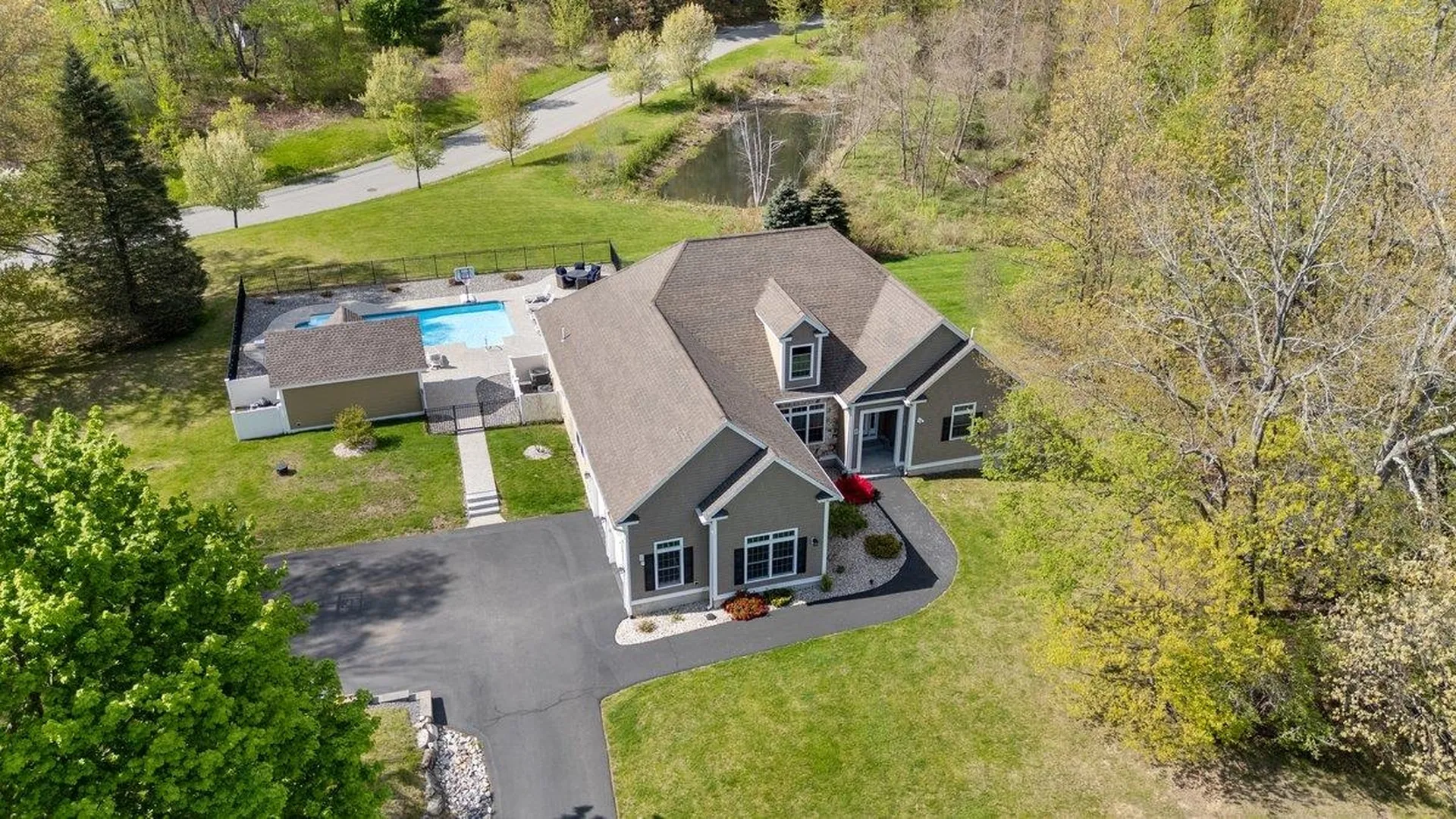 5 Primrose Lane Salem NH 03079