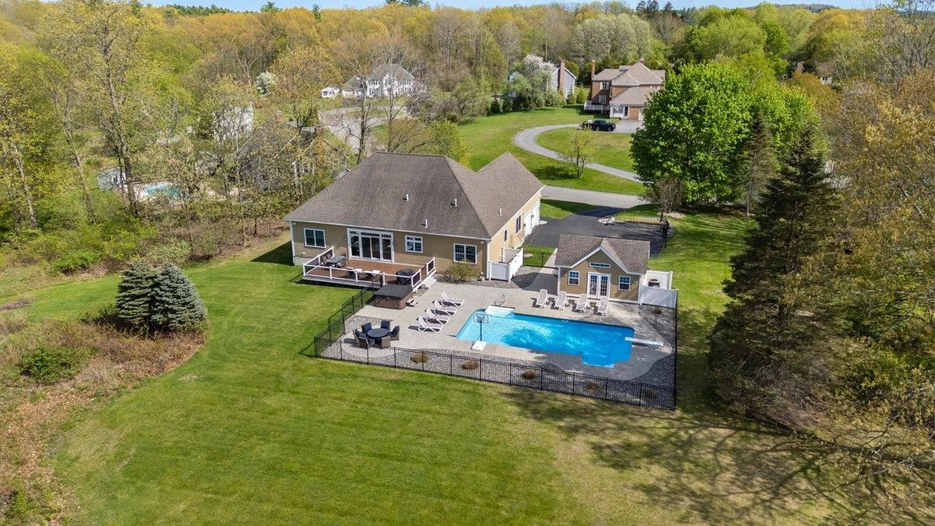 5 Primrose Lane Salem NH 03079