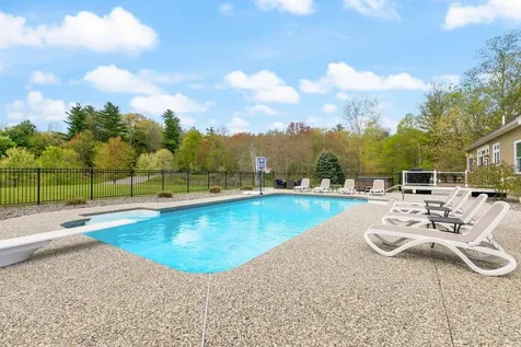 5 Primrose Lane Salem NH 03079