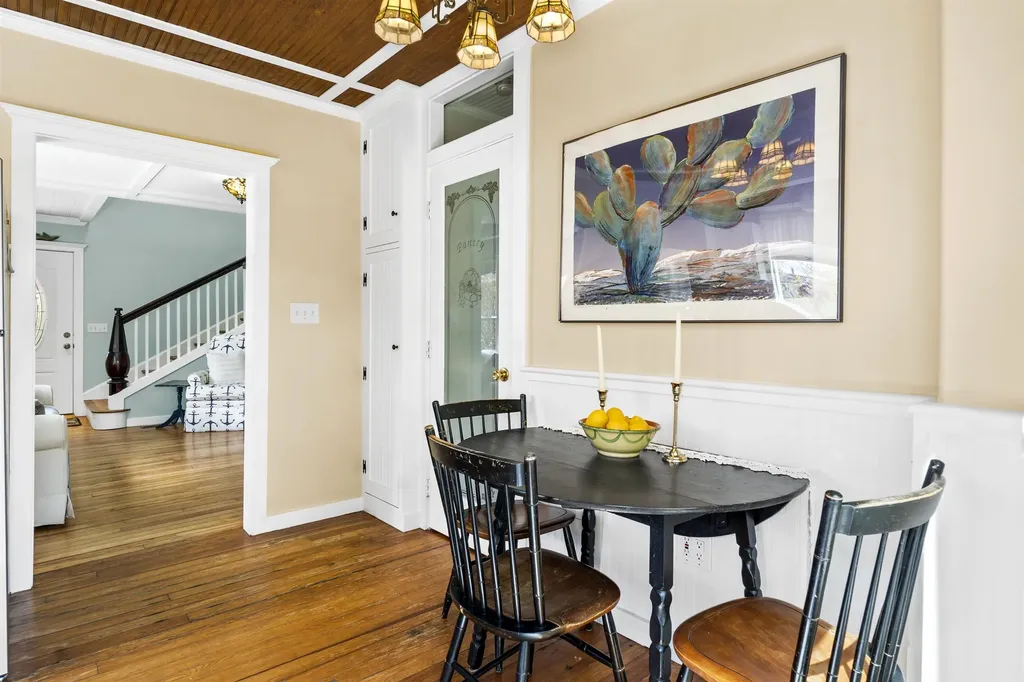 17 Elizabeth Street Portland ME 04108-1168