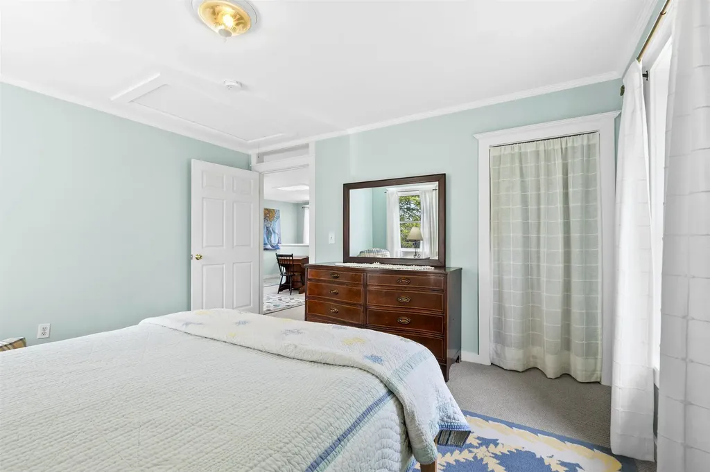 17 Elizabeth Street Portland ME 04108-1168