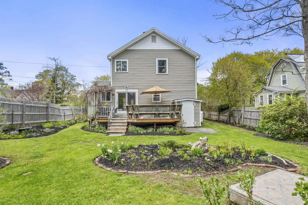17 Elizabeth Street Portland ME 04108-1168