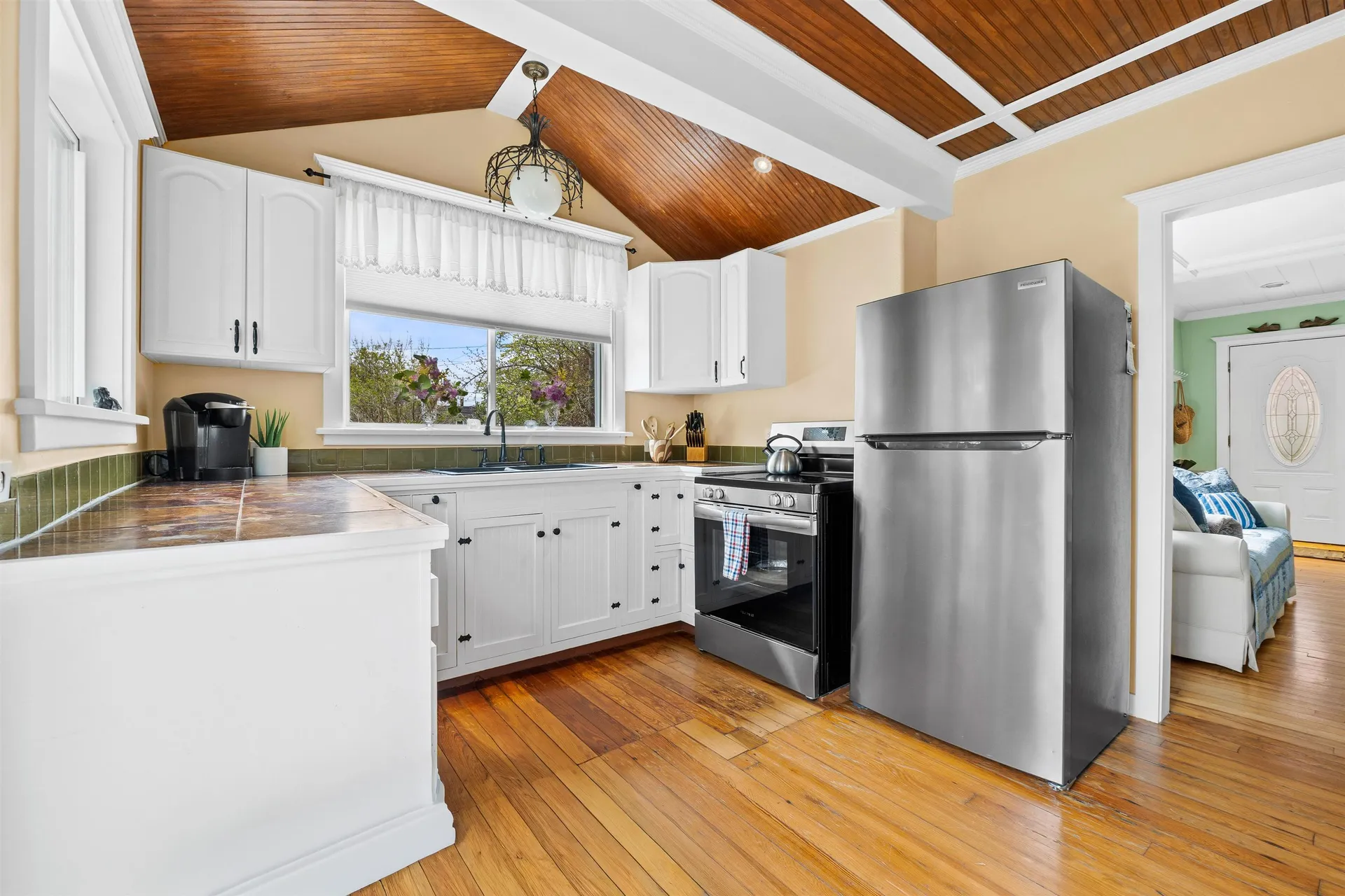 17 Elizabeth Street Portland ME 04108-1168