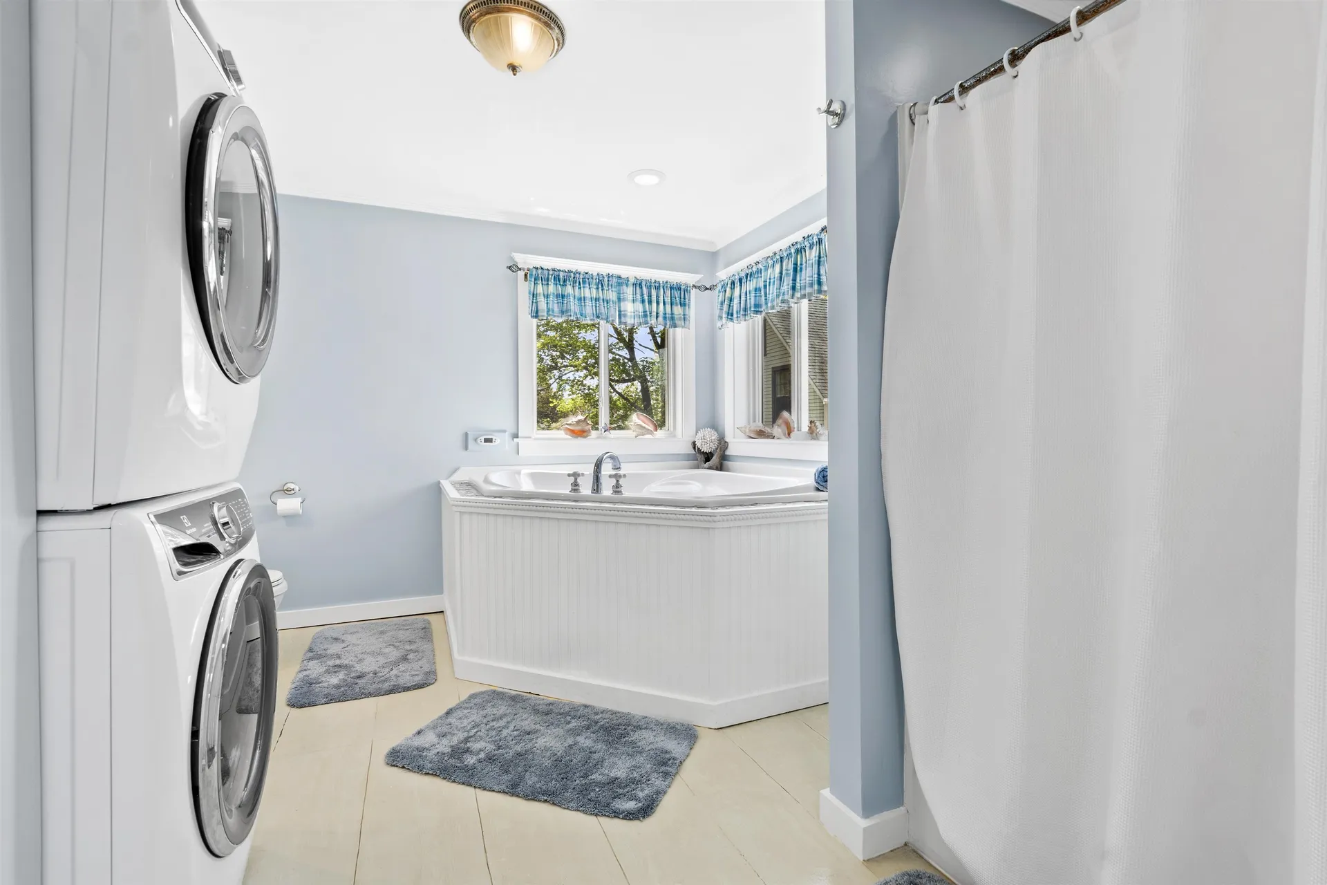 17 Elizabeth Street Portland ME 04108-1168