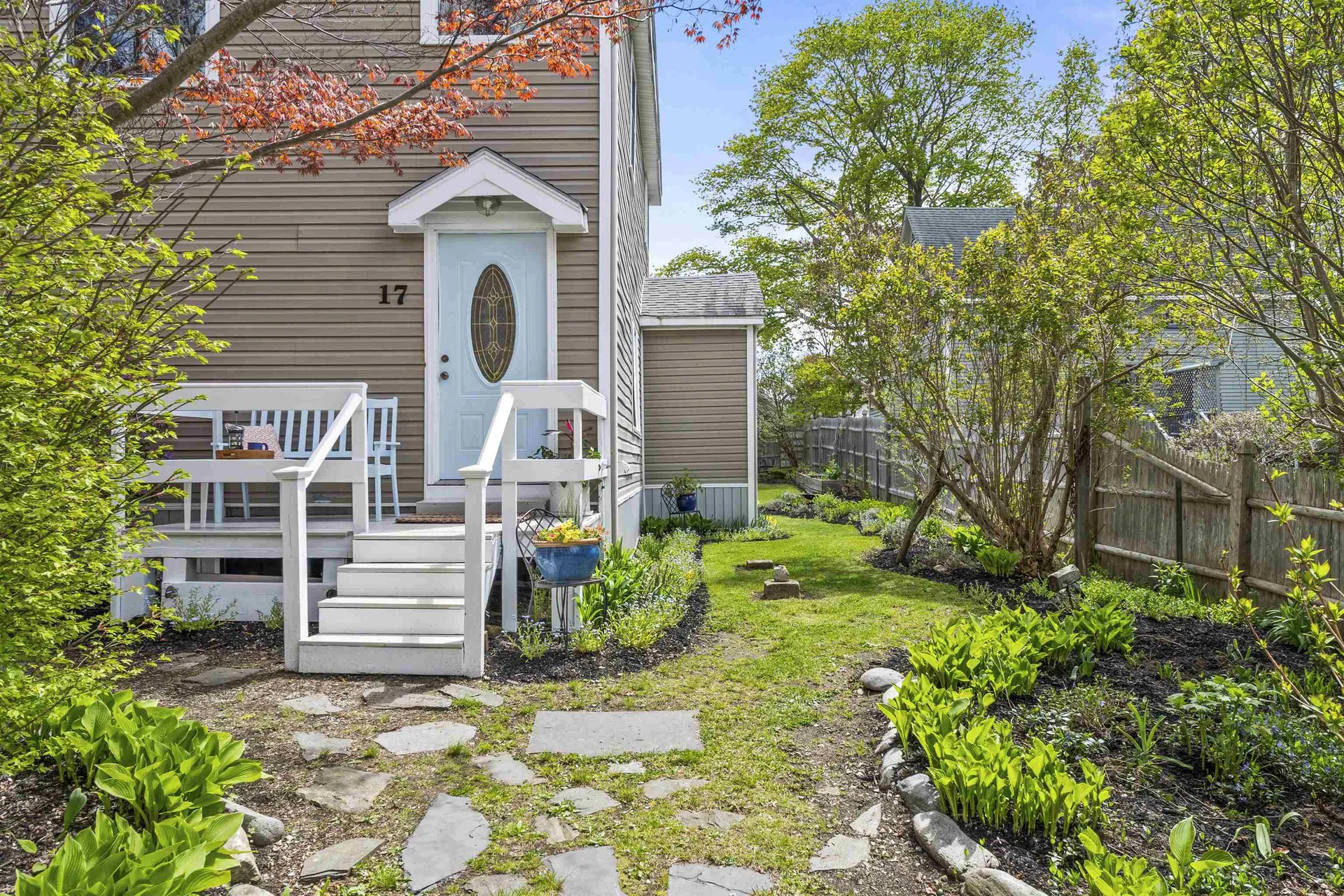 17 Elizabeth Street Portland ME 04108-1168