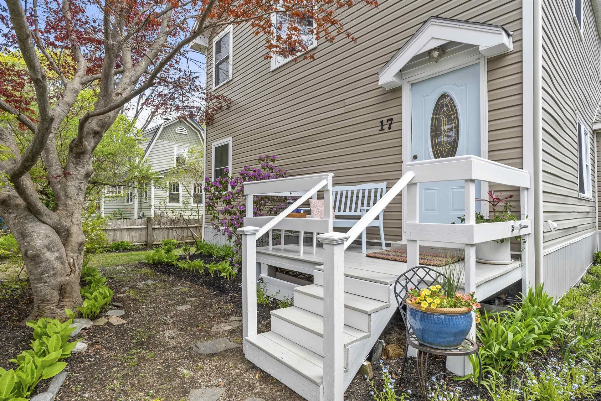 17 Elizabeth Street Portland ME 04108-1168