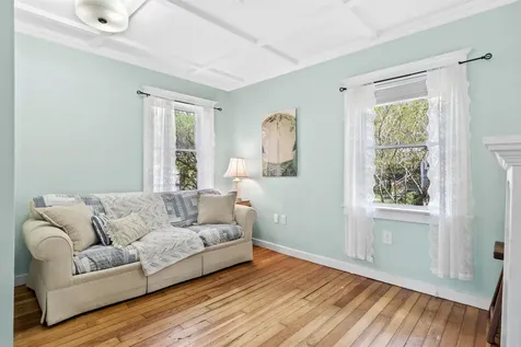 17 Elizabeth Street Portland ME 04108-1168