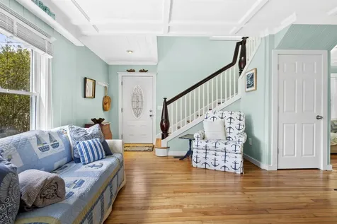 17 Elizabeth Street Portland ME 04108-1168
