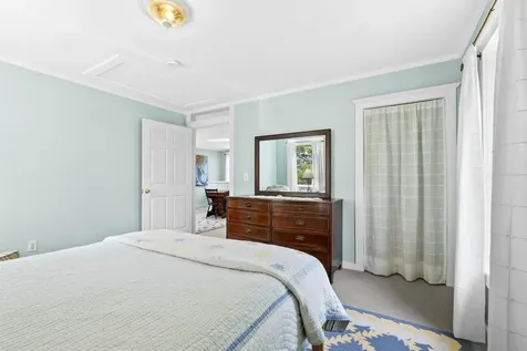 17 Elizabeth Street Portland ME 04108-1168