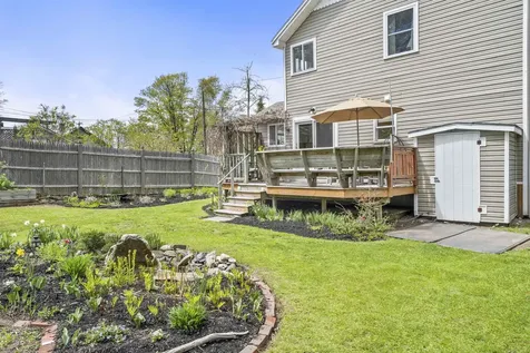 17 Elizabeth Street Portland ME 04108-1168