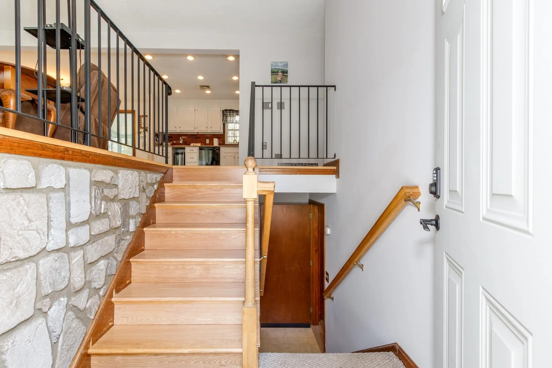 11 Mathew Drive Merrimack NH 03054