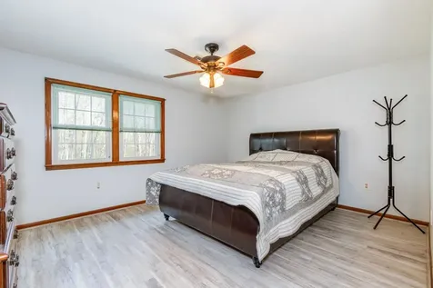 11 Mathew Drive Merrimack NH 03054