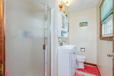 11 Mathew Drive Merrimack NH 03054