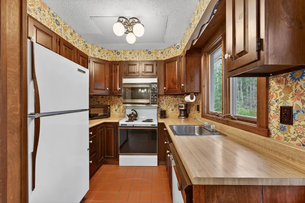 654 Wells Road Franconia NH 03850
