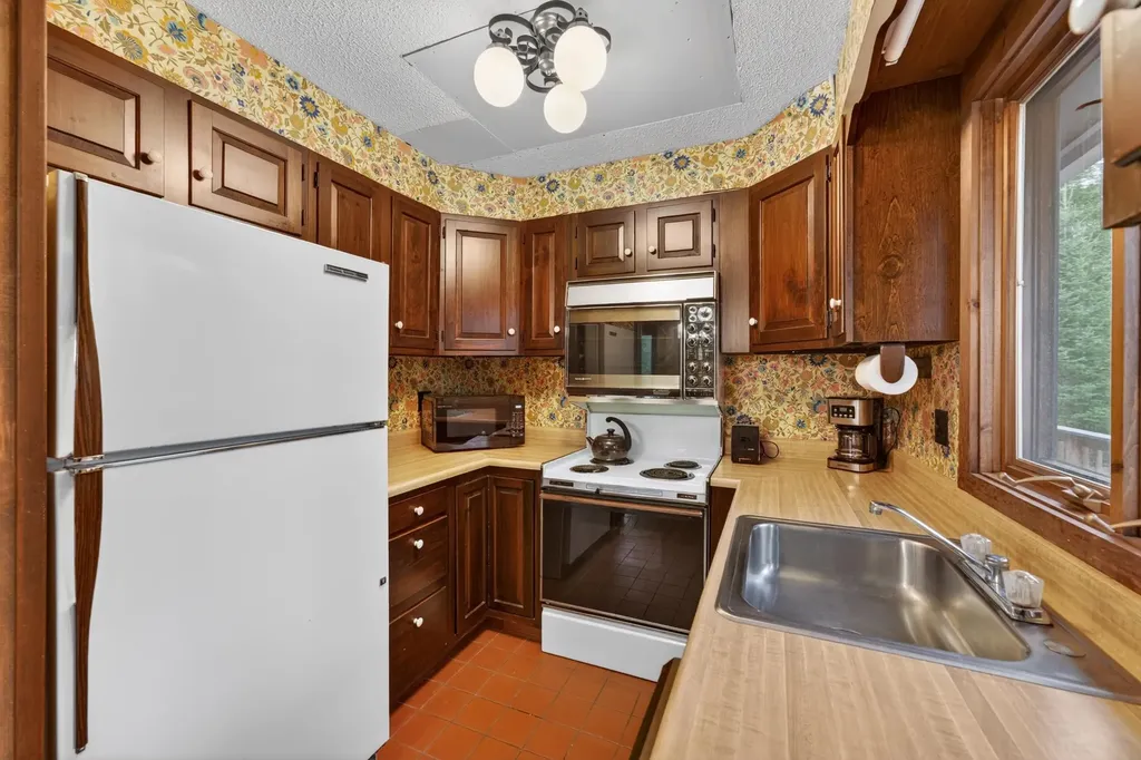 654 Wells Road Franconia NH 03850