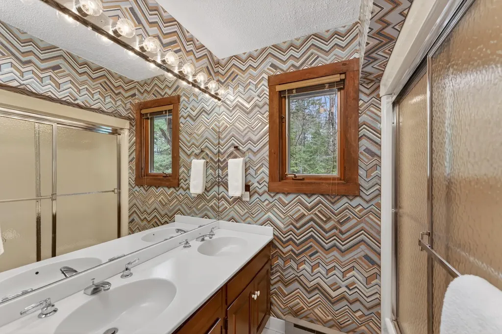 654 Wells Road Franconia NH 03850