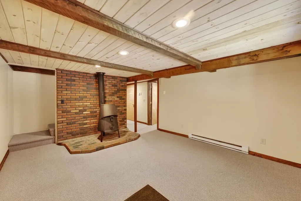 654 Wells Road Franconia NH 03850