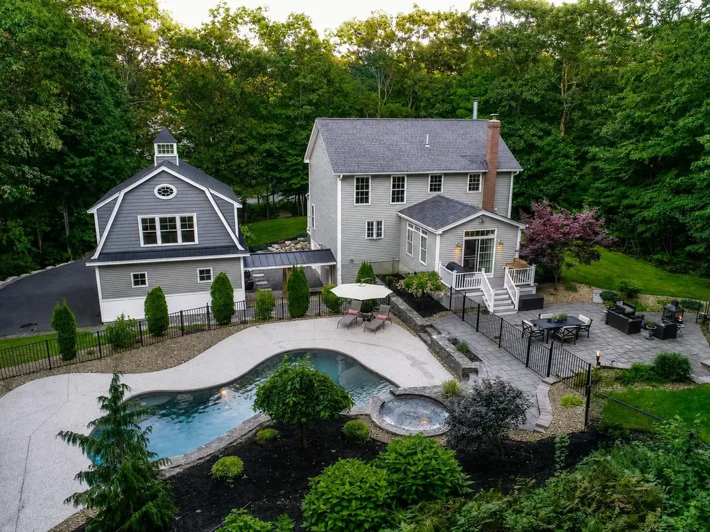 36 Peppermint Street Goffstown NH 03045