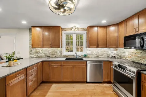 36 Peppermint Street Goffstown NH 03045