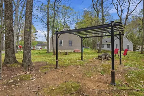 26 Ash Street Northwood NH 03261